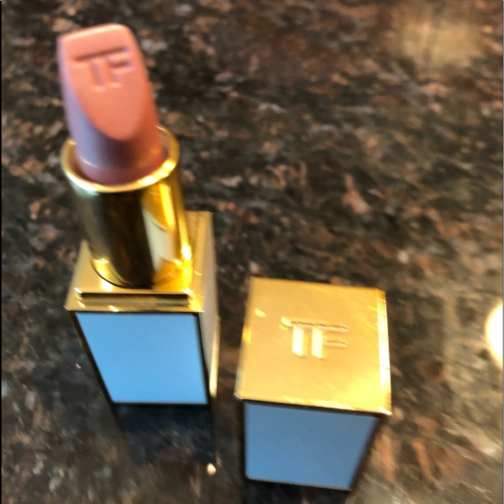 Tom Ford creme Conque lipstick New! Full size
